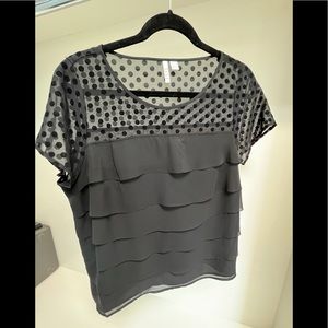 WOMEN’S ELLE BLACK SHORT SLEEVE TOP, SIZE LARGE
